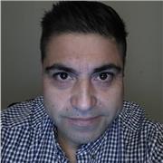 Profesional de las comunicaciones y la administración ofrece clases a alumnos desde Viña del Mar